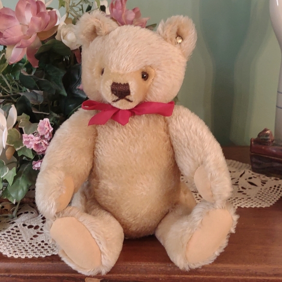 Steiff 13 Inch Posable Bear - Picture 1 of 9